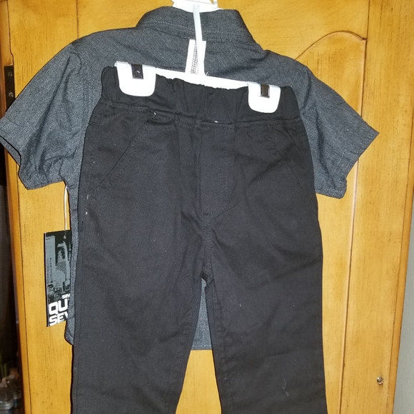 Boys 3T 2 piece shirt pant set - Picture 5 of 6